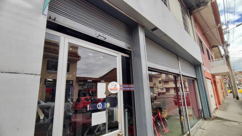 C1217 Amplio local comercial en venta